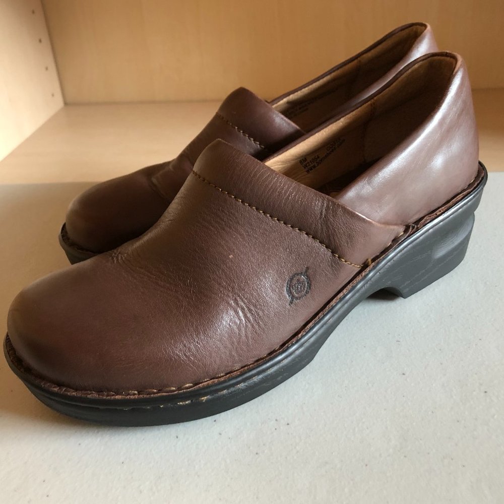 BORN WOMEN'S SHOES BROWN SLIP-ON CLOGS